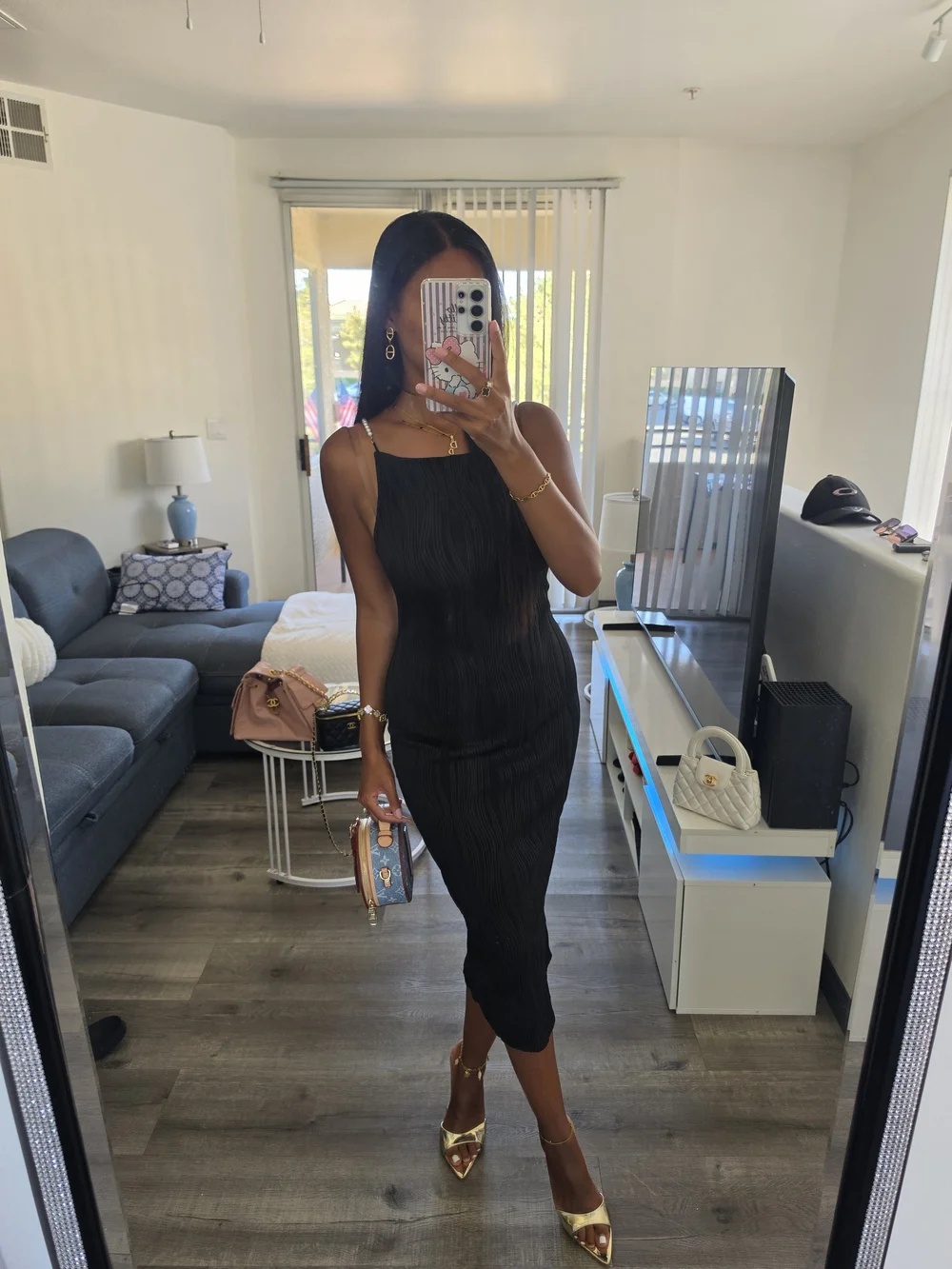 Sleek Black Midi Bodycon Dress - Picture 9 of 17